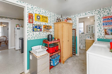 145 E Montello St, Montello, WI 53949 - photo 7