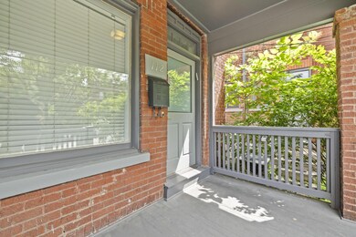 5_front porch