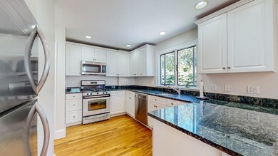 85 Warren St unit 85, Newton Center, MA 02459 - photo 4