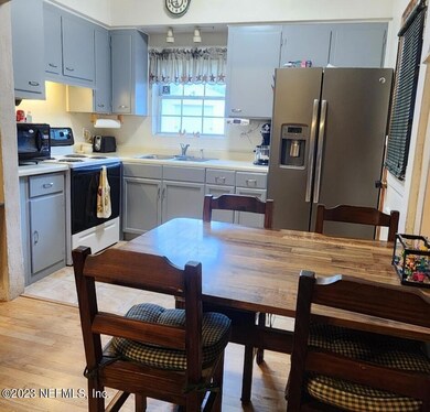 4739 Beverly Cir, Jacksonville, FL 32210 - photo 2