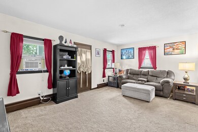 512 Merrimack Ave, Dracut, MA 01826 - photo 2