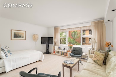 The Gaylord unit 6K, New York, NY 10022 - photo 4