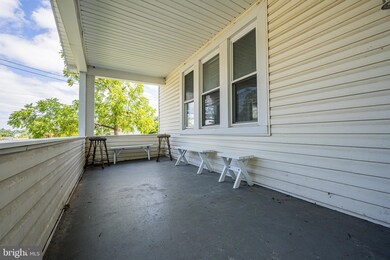 6209 Fair Oaks Ave, Baltimore, MD 21214 - photo 3