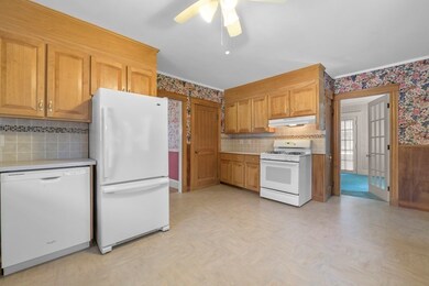 158 Aspen Rd, Swampscott, MA 01907 - photo 4