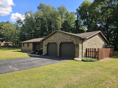 3866 W Pawnee Dr, La Porte, IN 46350 - photo 3