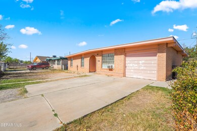 349 Maricela Dr, El Paso, TX 79915 - photo 2