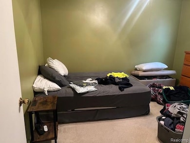 20926 Hunt Dr, Roseville, MI 48066 - photo 6