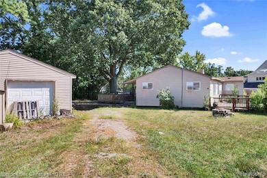 9439 Garforth St, White Lake, MI 48386 - photo 4