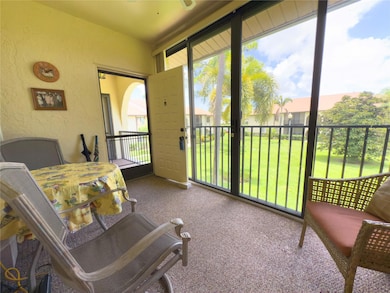 329 Knotty Pine Cir unit C-2, Greenacres, FL 33463 - photo 3