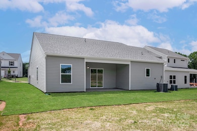 4116 Bolo Dr, Charlotte, NC 28215 - photo 2