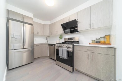 13119 Fowler Ave unit 4A, Flushing, NY 11355 - photo 6