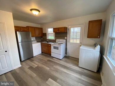 14425 Rock Point Rd, Newburg, MD 20664 - photo 7