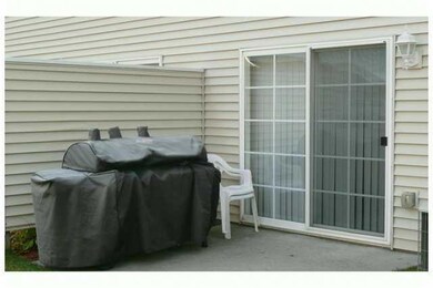 Patio/Deck. End unit with Patio off dining area