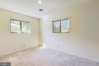 203 Skyhill Rd unit 7, Alexandria, VA 22314 - photo 7