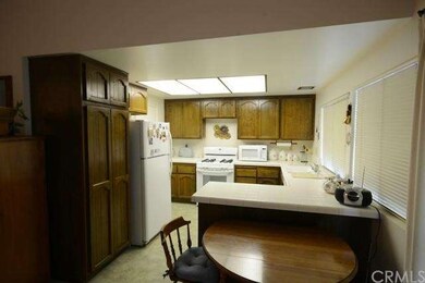 Kitchen includes all the appliances including micr