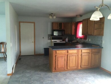 308 W Main St, Brooklyn, WI 53521 - photo 2