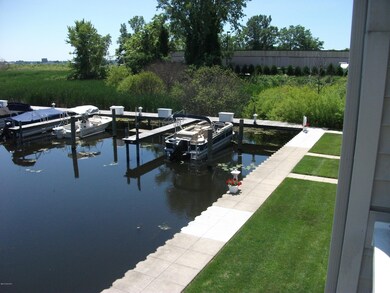 2411 Lake5