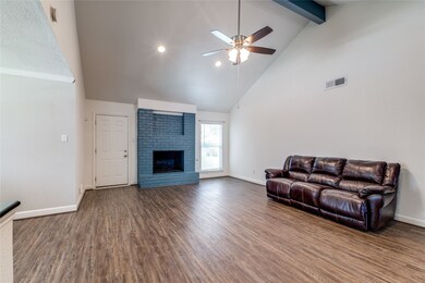 3918 R V Mayfield Dr, Houston, TX 77088 - photo 4