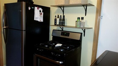 221 26th St NW, Cedar Rapids, IA 52405 - photo 5