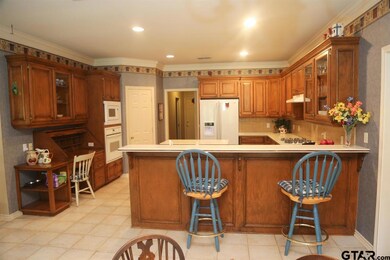 1120 1120 Ashwood, Tyler, TX 75703 - photo 4