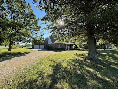 787 SW 20th St, Columbus, KS 66725 - photo 3