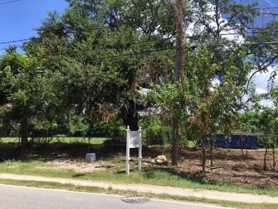 11212 Hirsch Rd, Houston, TX 77016 - photo 5