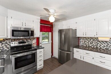 25 Oak Point Rd, Saugus, MA 01906 - photo 7