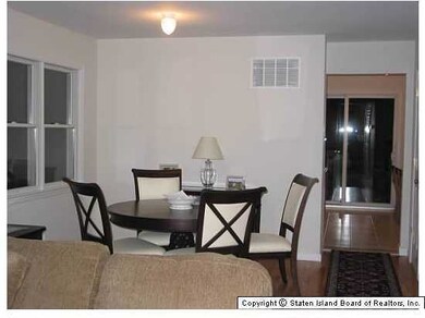 67 Beverly Ave, Staten Island, NY 10301 - photo 3