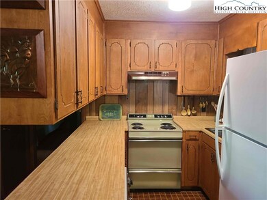 with plenty of cabinet space