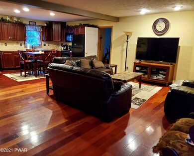 133 Surrey Dr, Blooming Grove Township, PA 18428 - photo 2