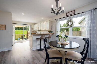 12-web-or-mls-3626 Blazing Star-12