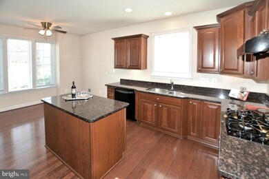 6912 Sunday Silence Ct, Gainesville, VA 20155 - photo 6