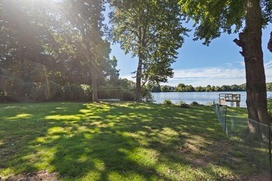 27R Glenmore St, Springfield, MA 01129 - photo 5