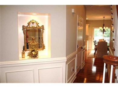 Entry/Foyer.