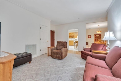 3050 McVitty Forest Dr unit 106, Roanoke, VA 24018 - photo 4