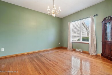 18 Camden Cir, Delmar, NY 12054 - photo 6