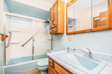 509 Magnolia St, Three Oaks, MI 49128 - photo 5