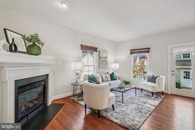 664 Lake Varuna Mews, Gaithersburg, MD 20878 - photo 6