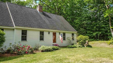 14 Evergreen Cir, Henniker, NH 03242 - photo 2