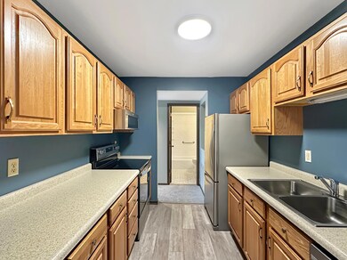 122 Demont Ave E unit 358, Little Canada, MN 55117 - photo 2