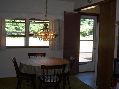 10 Rosemary Dr, Schenectady, NY 12302 - photo 7