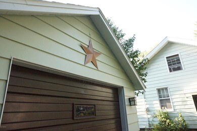 1414 Regent St, Niles, MI 49120 - photo 3