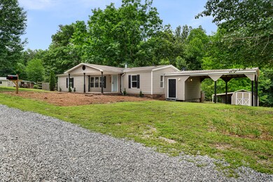 1010 Bandit Run Dr, Jonesville, NC 28642 - photo 4