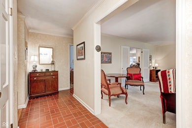 1021 Navajo Trail South Dr, Indianapolis, IN 46260 - photo 3