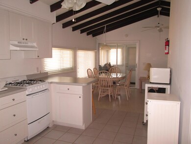 Kitchen 4