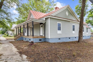 04-215 E Peyton Ave