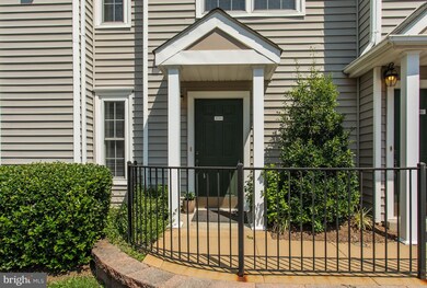 4534 Superior Square unit 4534, Fairfax, VA 22033 - photo 2