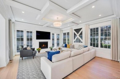 207 Mill Spring Rd, Manhasset, NY 11030 - photo 6