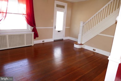 27 Marshall Ave, Reading, PA 19606 - photo 2