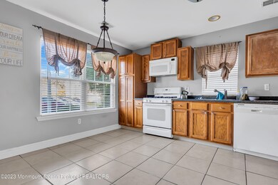 714 Leadership Ct unit 714, Toms River, NJ 08755 - photo 6